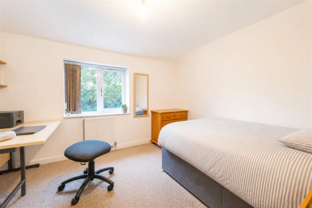 9 bedroom house for rent