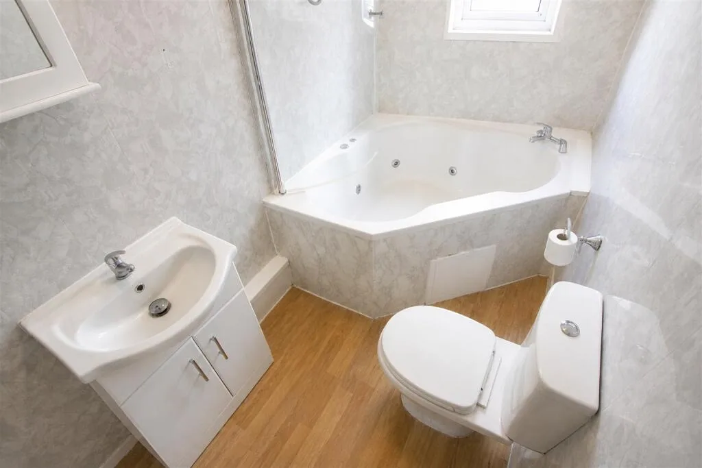 5 bedroom house of multiple occupation for rent