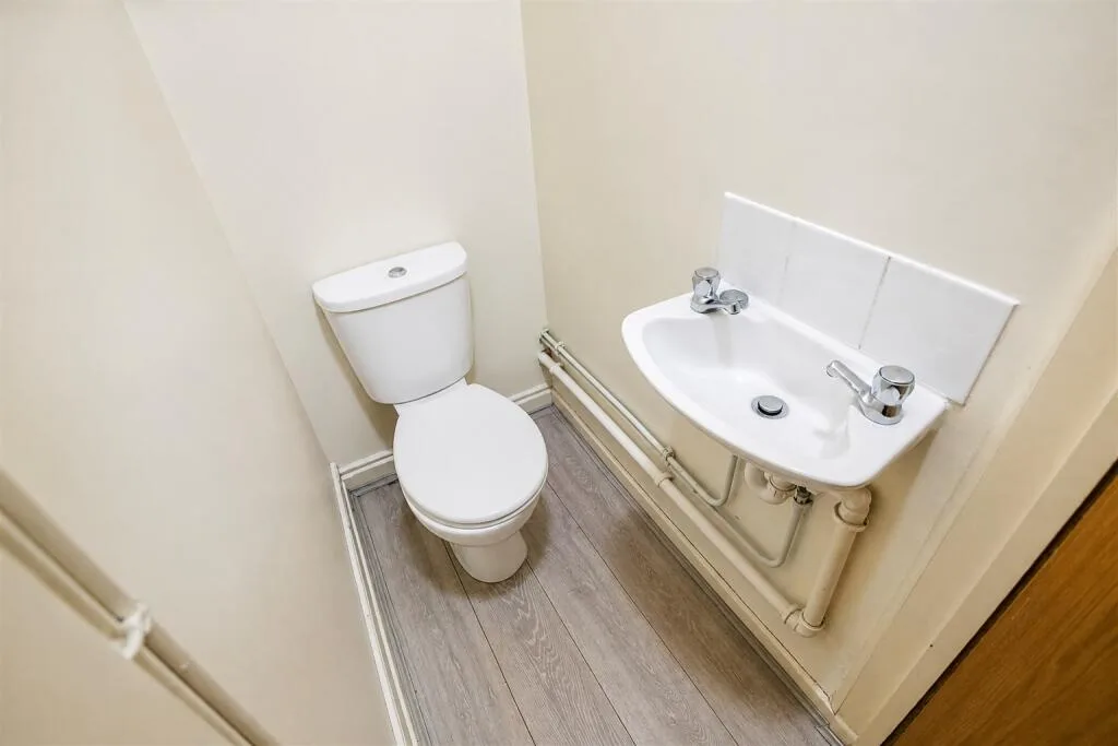5 bedroom house of multiple occupation for rent