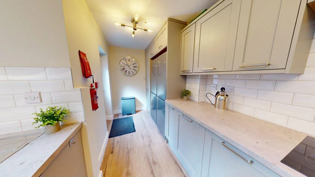 5 bedroom house for rent