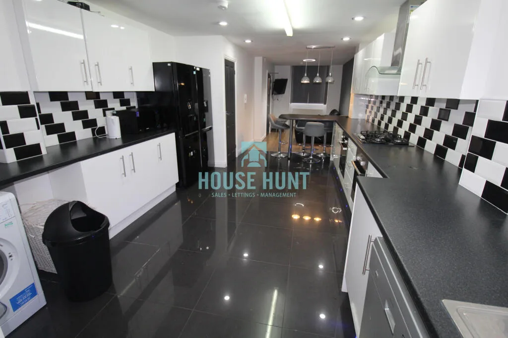 5 bedroom house for rent