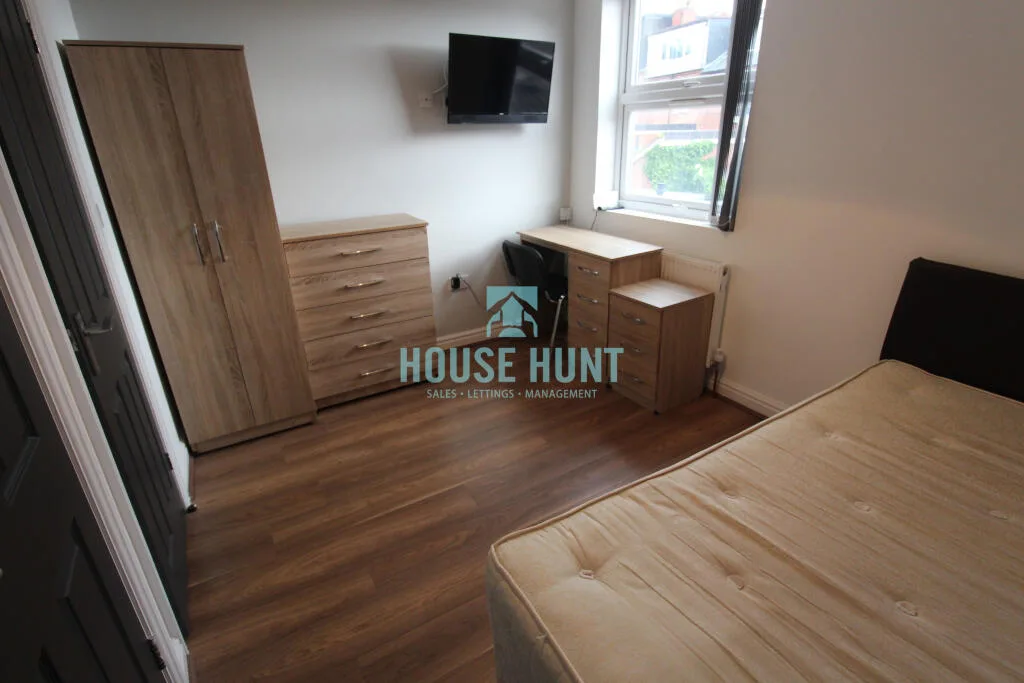 5 bedroom house for rent