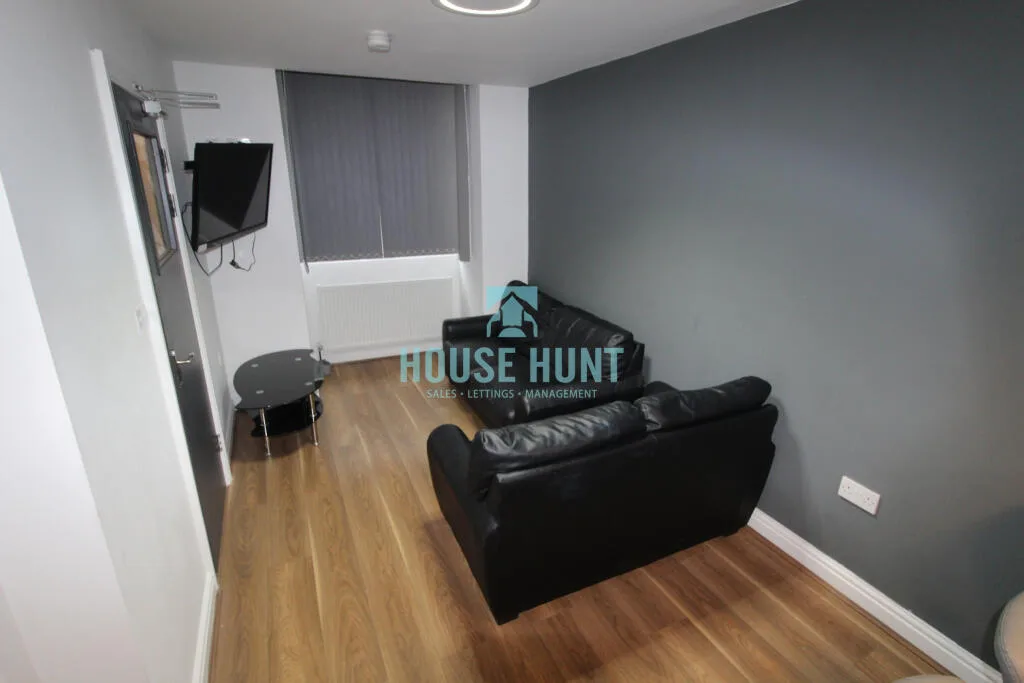 5 bedroom house for rent