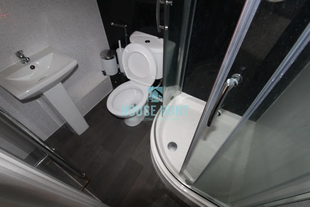 5 bedroom house for rent