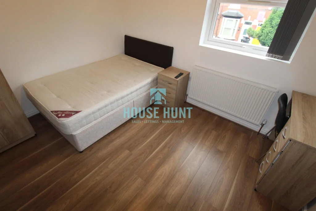 5 bedroom house for rent