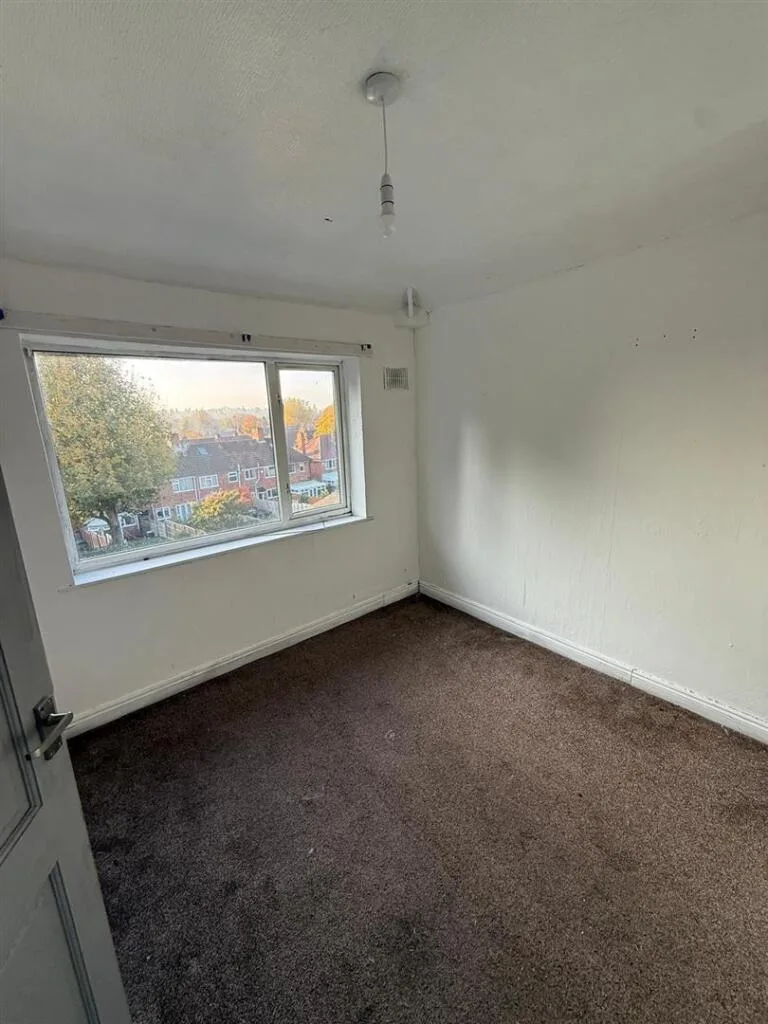 3 bedroom semi-detached house for rent