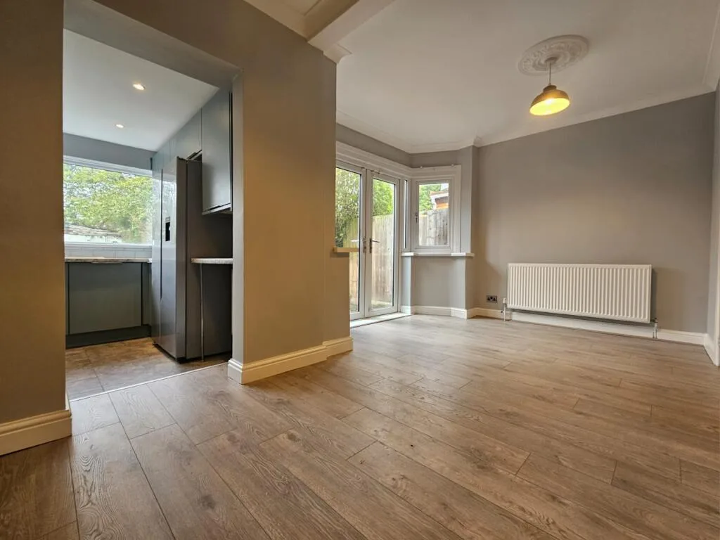 3 bedroom apartment for rent
