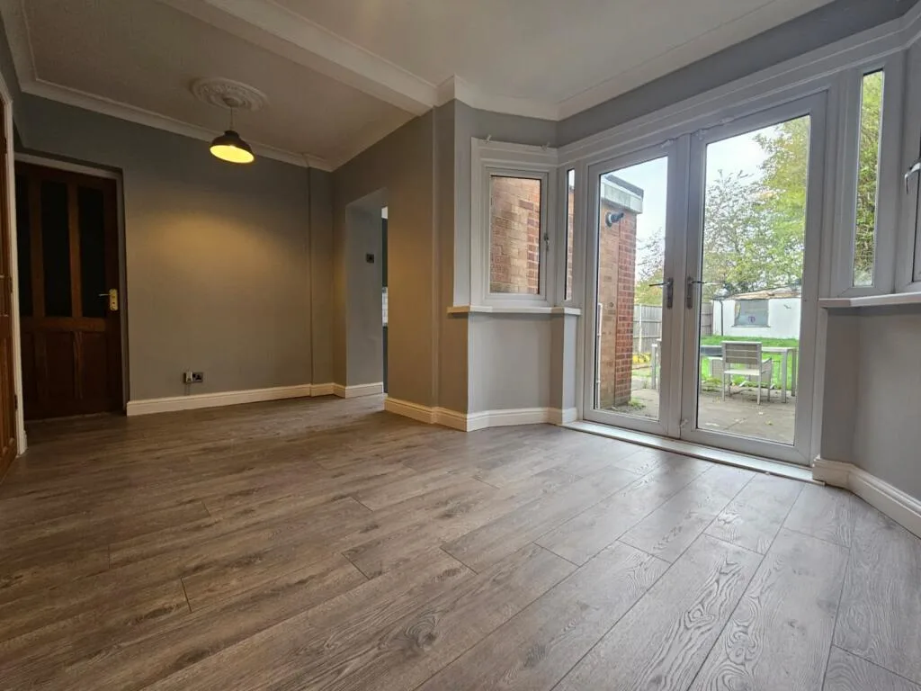 3 bedroom apartment for rent