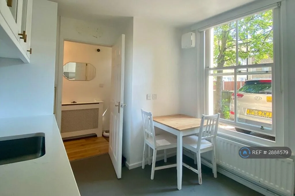 2 bedroom terraced house for rent