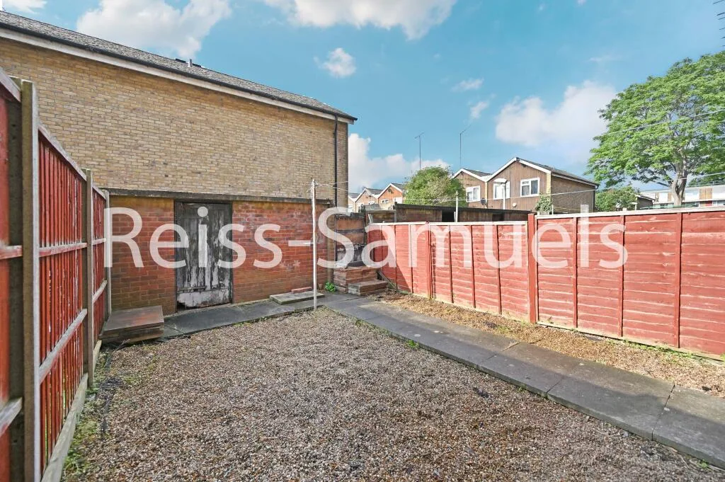 4 bedroom terraced house for rent