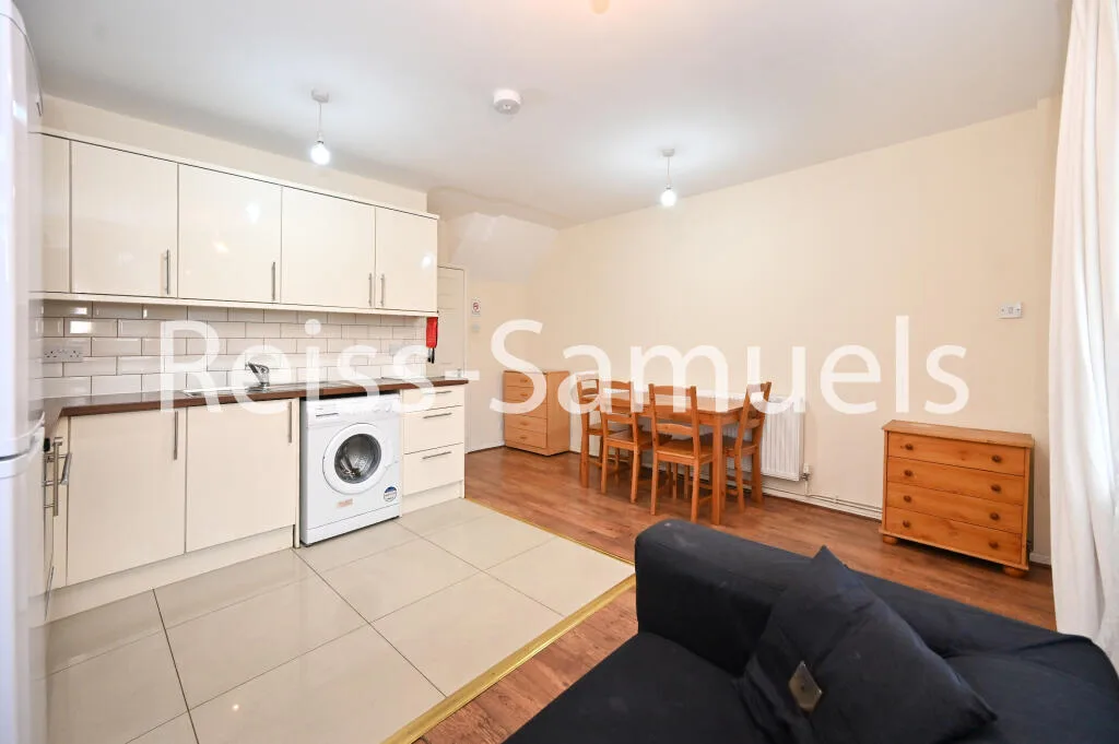 4 bedroom terraced house for rent