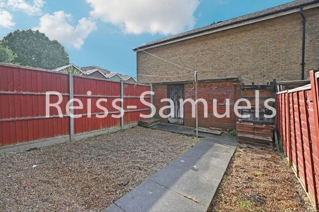 4 bedroom terraced house for rent