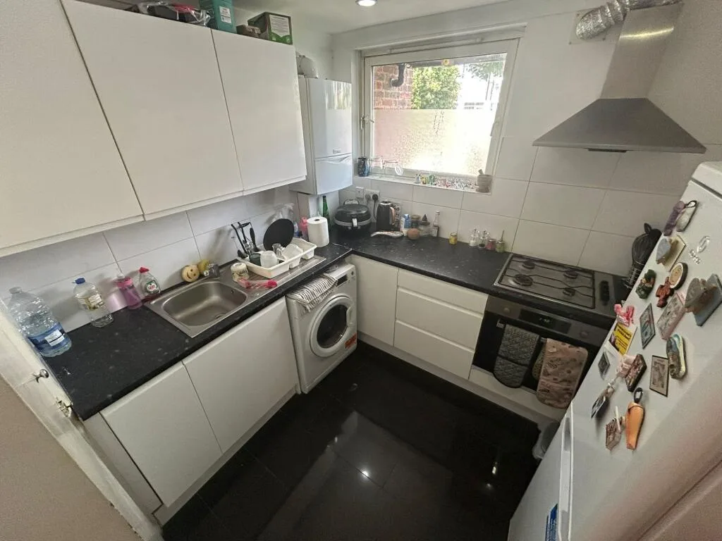 4 bedroom flat for rent