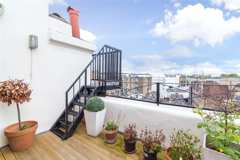 4 bedroom flat for rent
