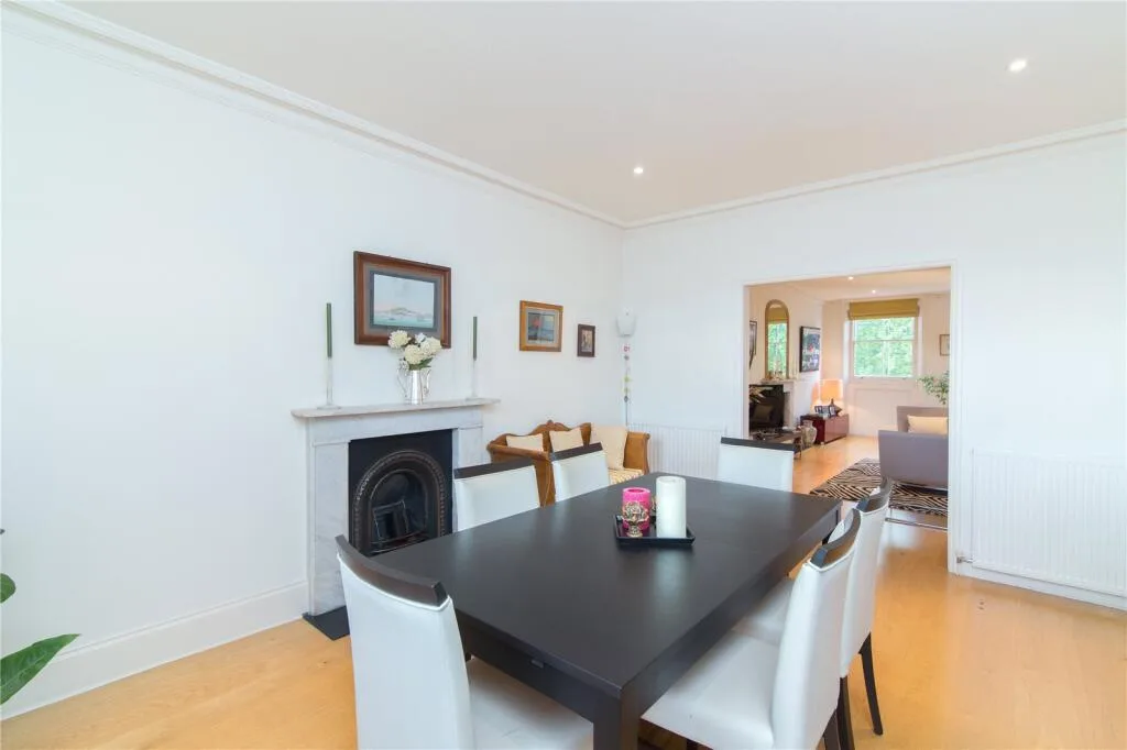 4 bedroom flat for rent