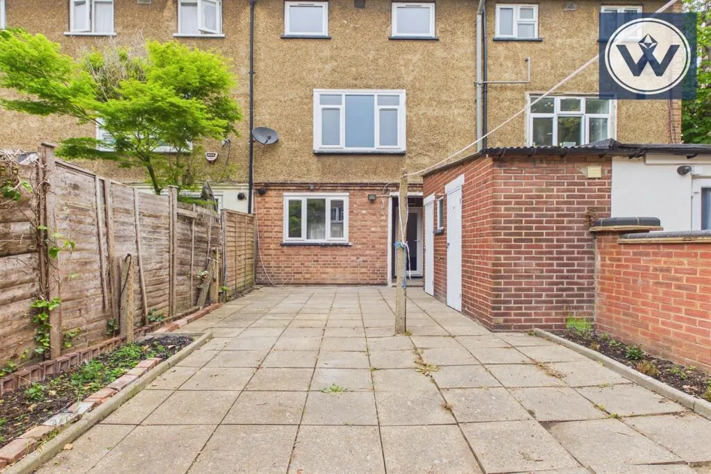 4 bedroom terraced house for rent