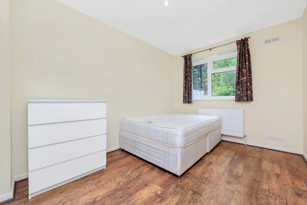4 bedroom maisonette for rent
