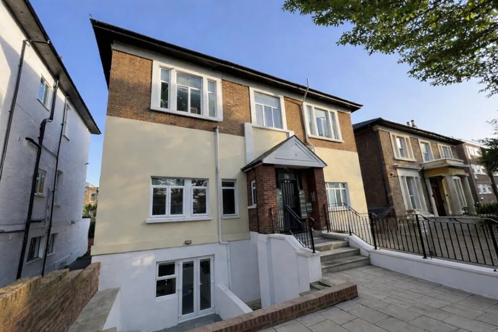 3 bedroom apartment for rent
