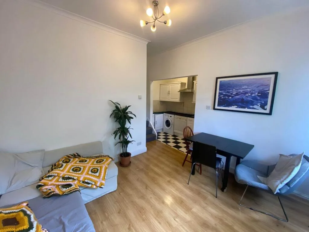 3 bedroom apartment for rent