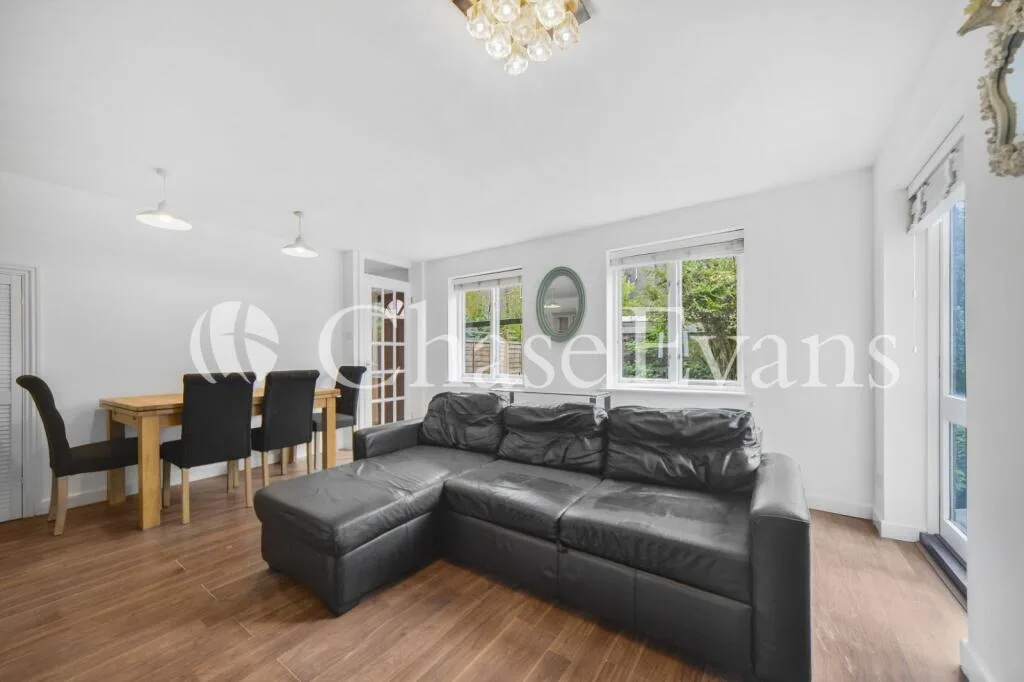 2 bedroom house for rent