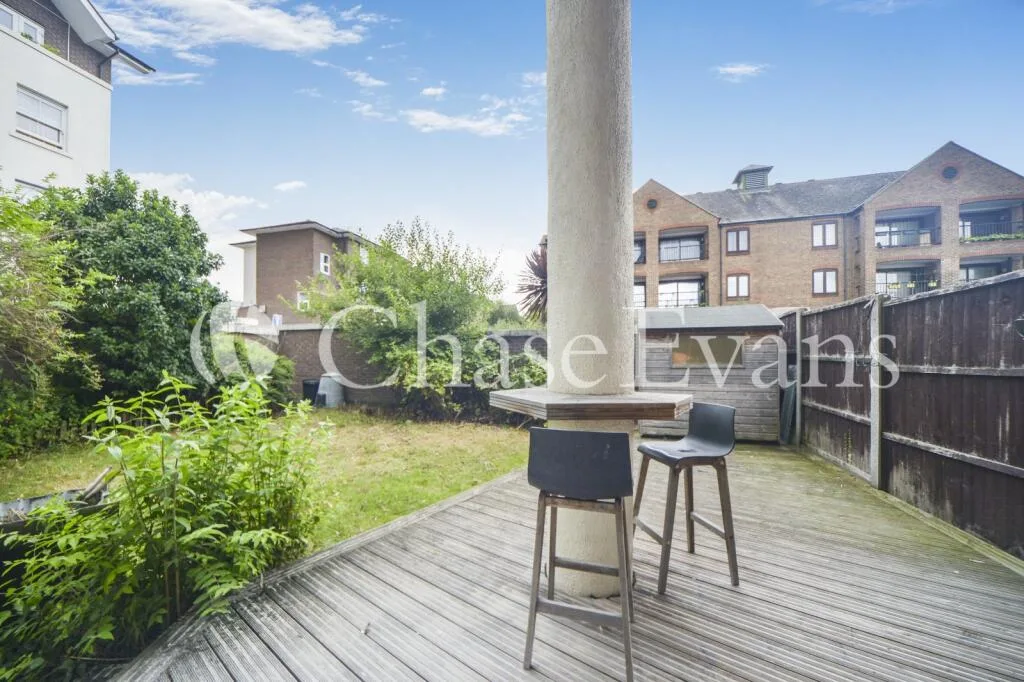 2 bedroom house for rent