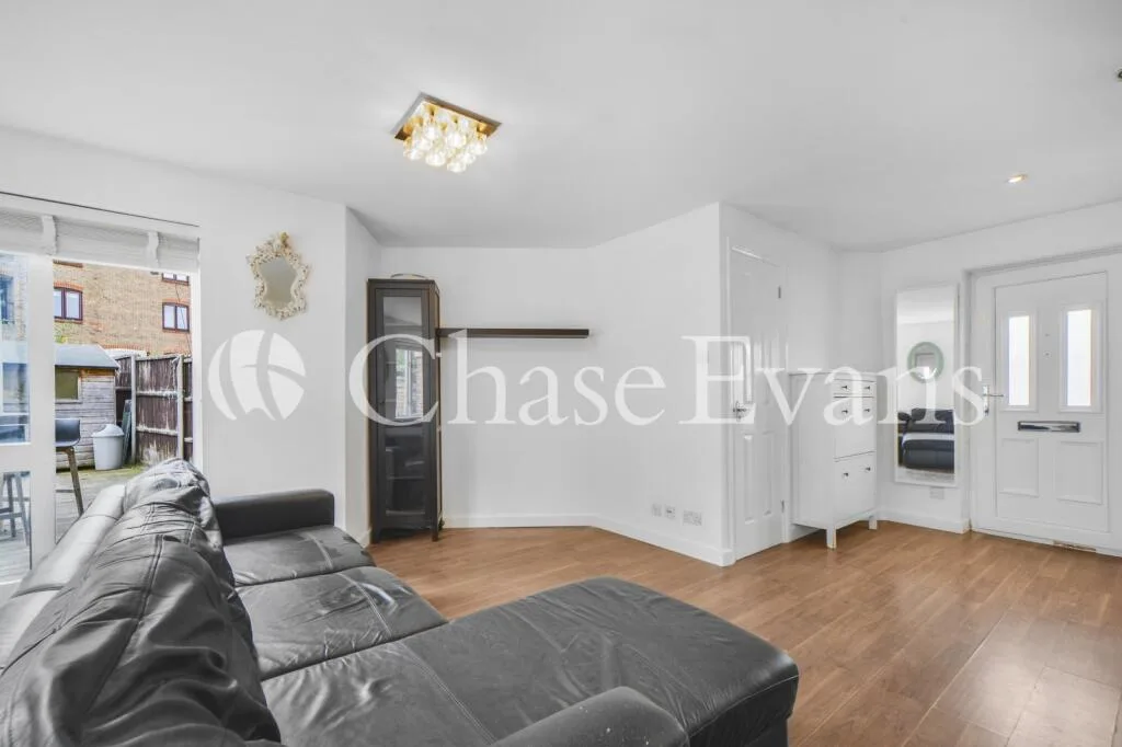 2 bedroom house for rent