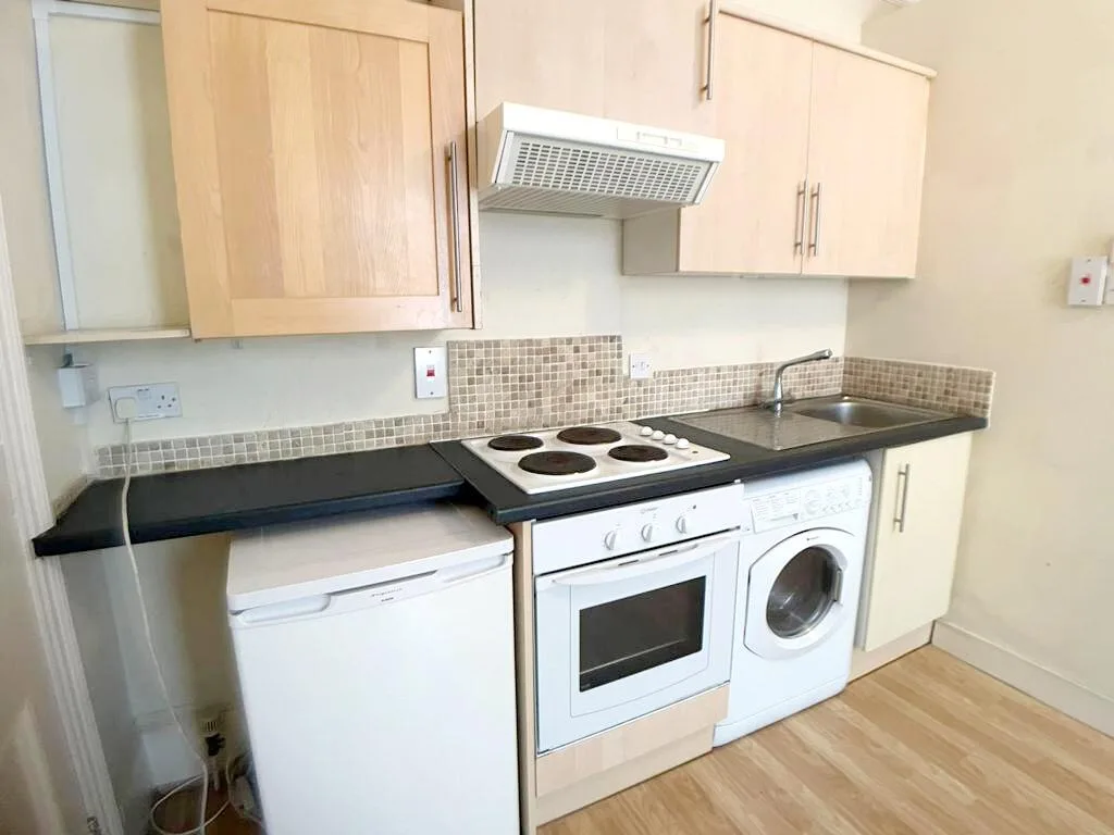 Studio flat for rent