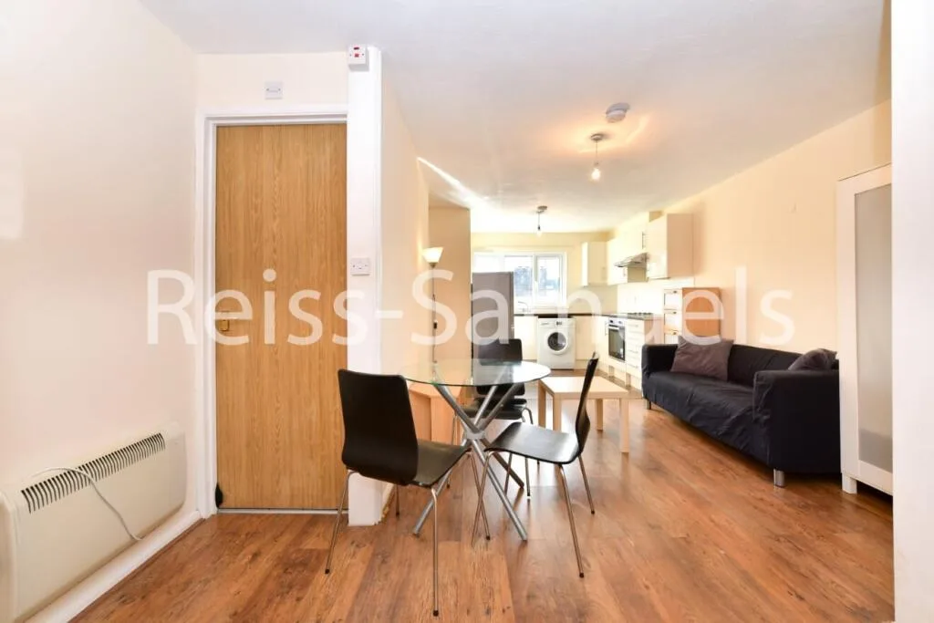 3 bedroom apartment for rent