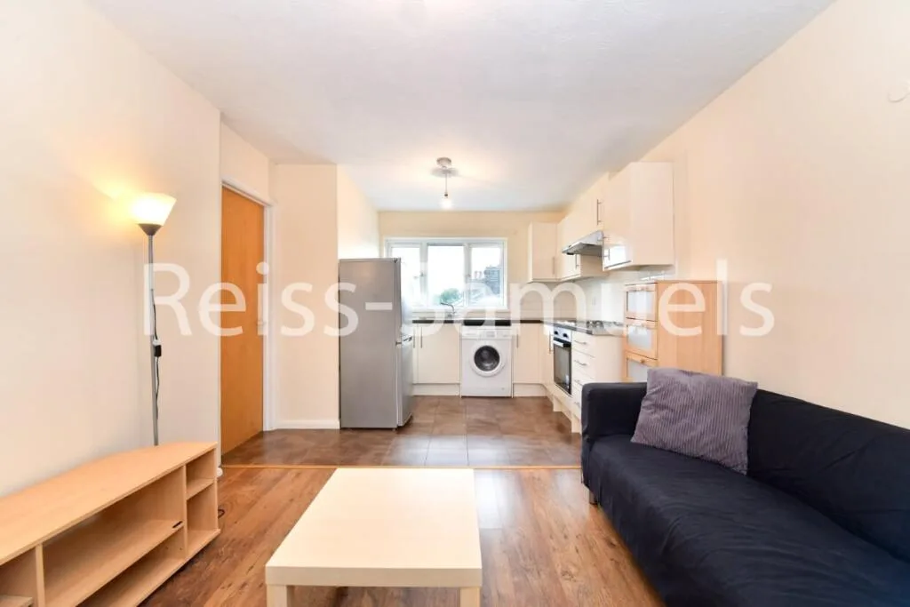 3 bedroom apartment for rent