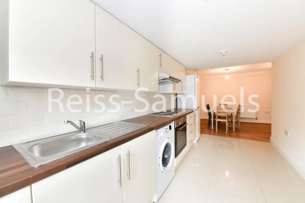 6 bedroom terraced house for rent
