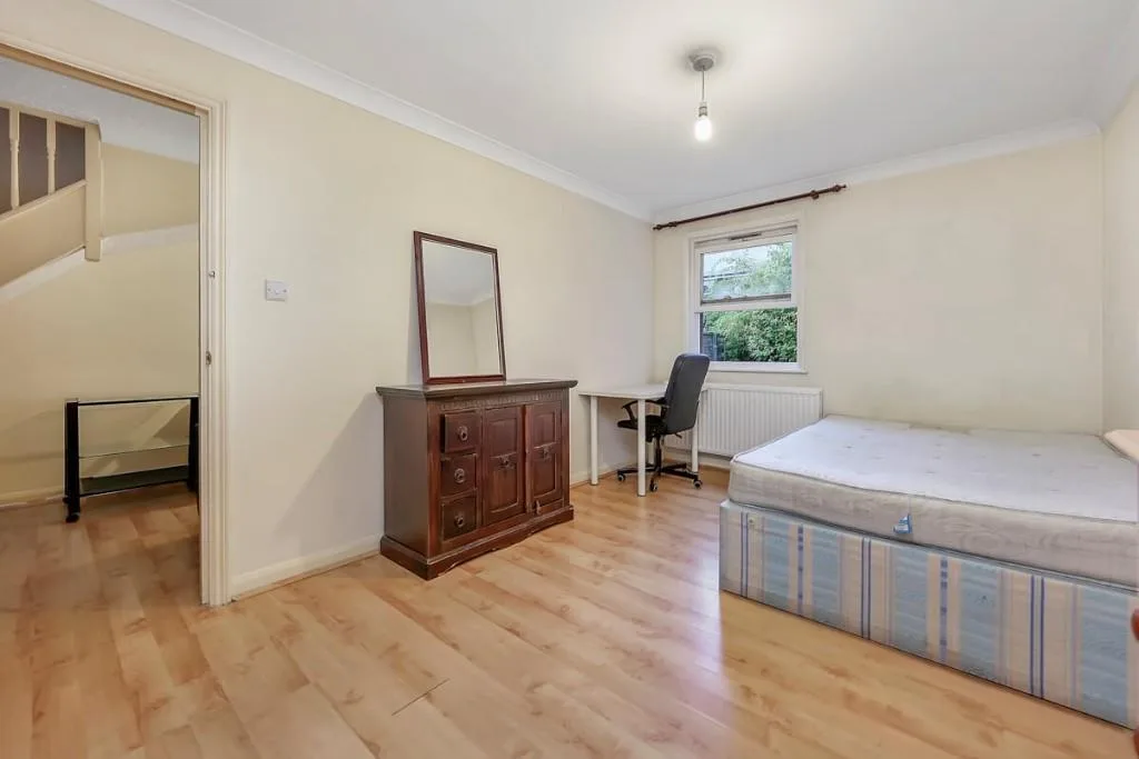 4 bedroom terraced house for rent