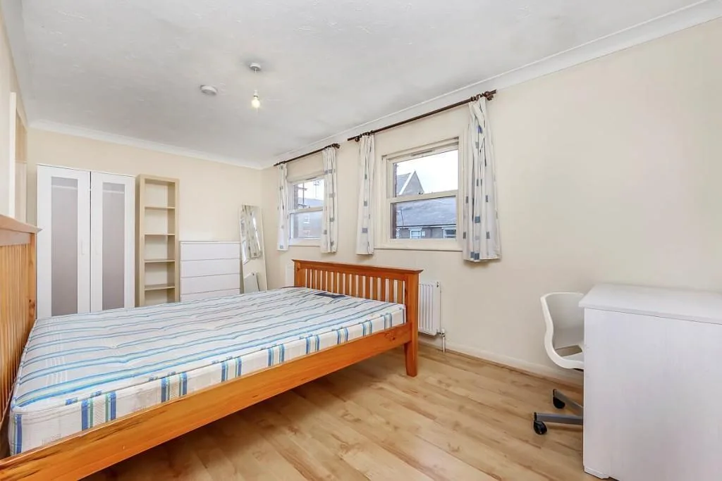 4 bedroom terraced house for rent