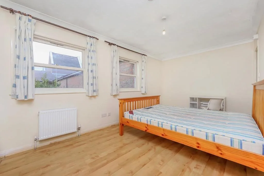 4 bedroom terraced house for rent