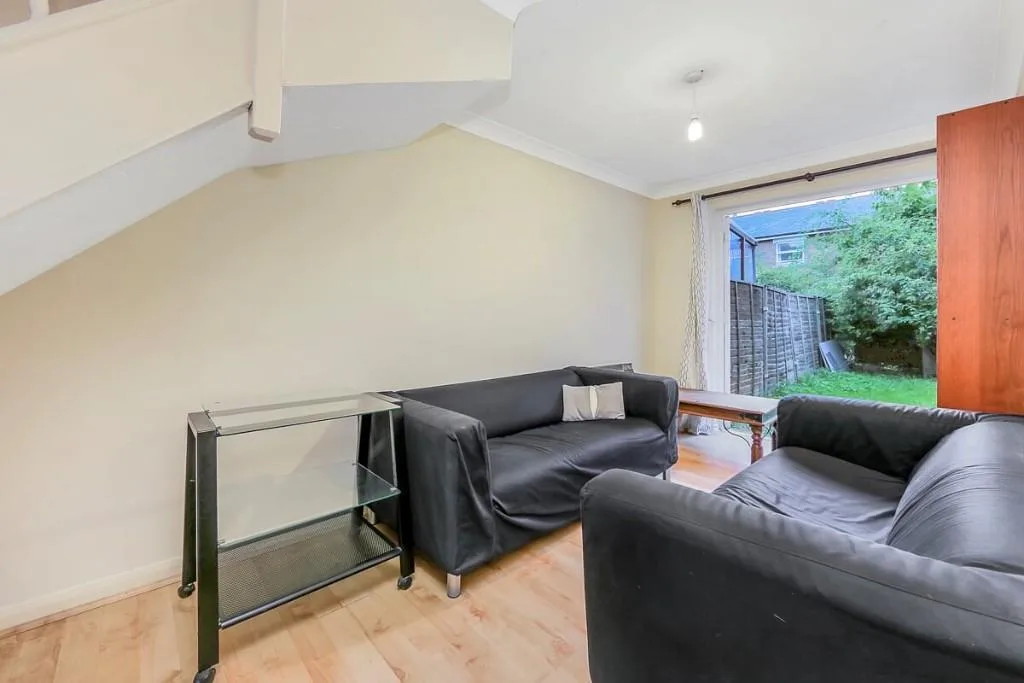 4 bedroom terraced house for rent