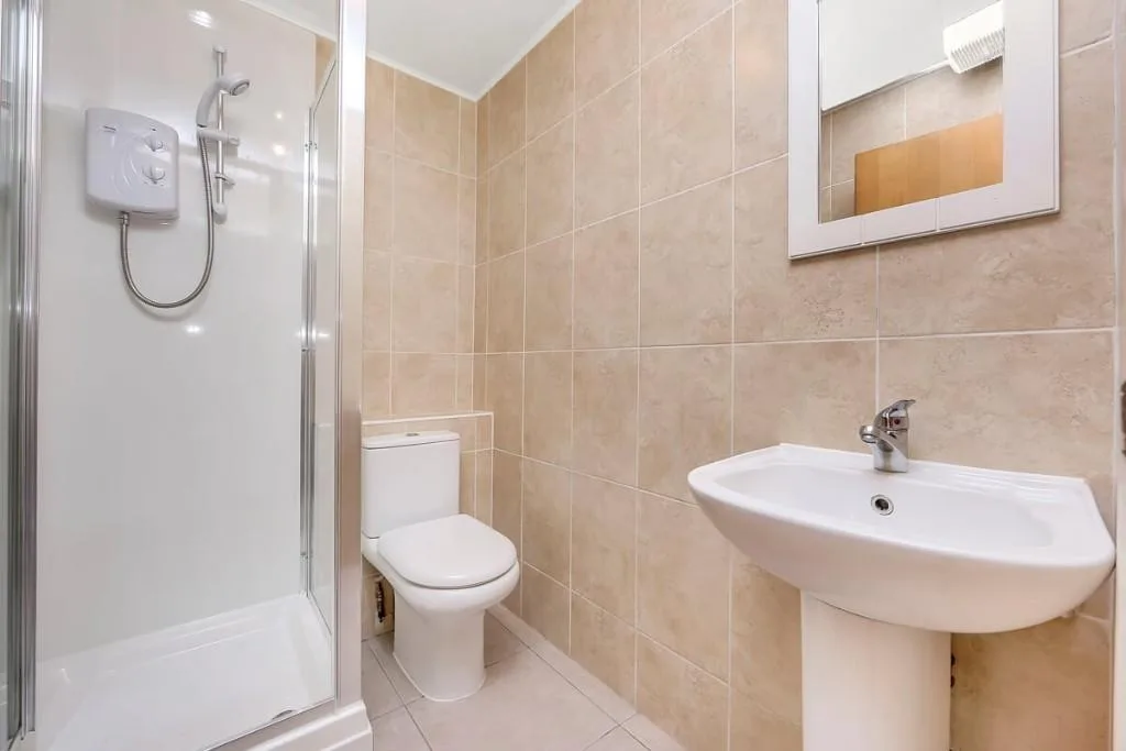 4 bedroom terraced house for rent