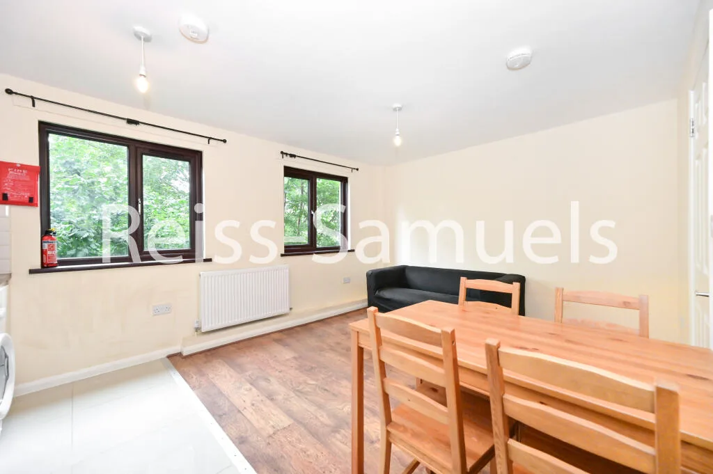 4 bedroom terraced house for rent