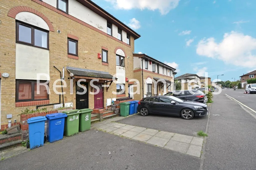 4 bedroom terraced house for rent