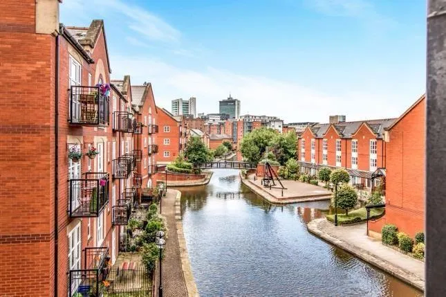 1 bedroom house share for rent
