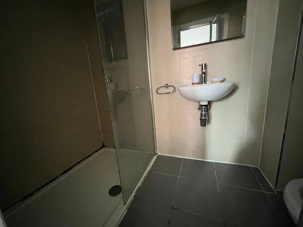 Studio flat for rent