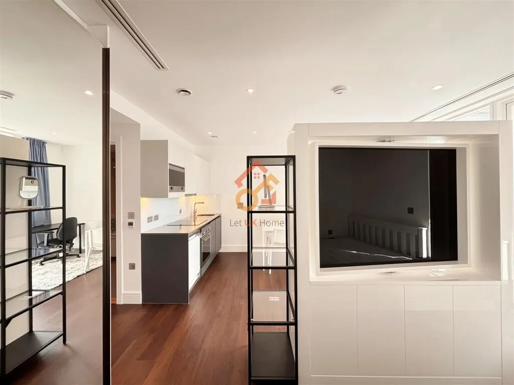 Studio flat for rent