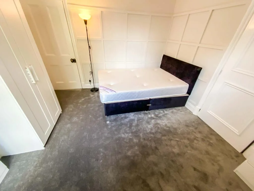 1 bedroom house share for rent