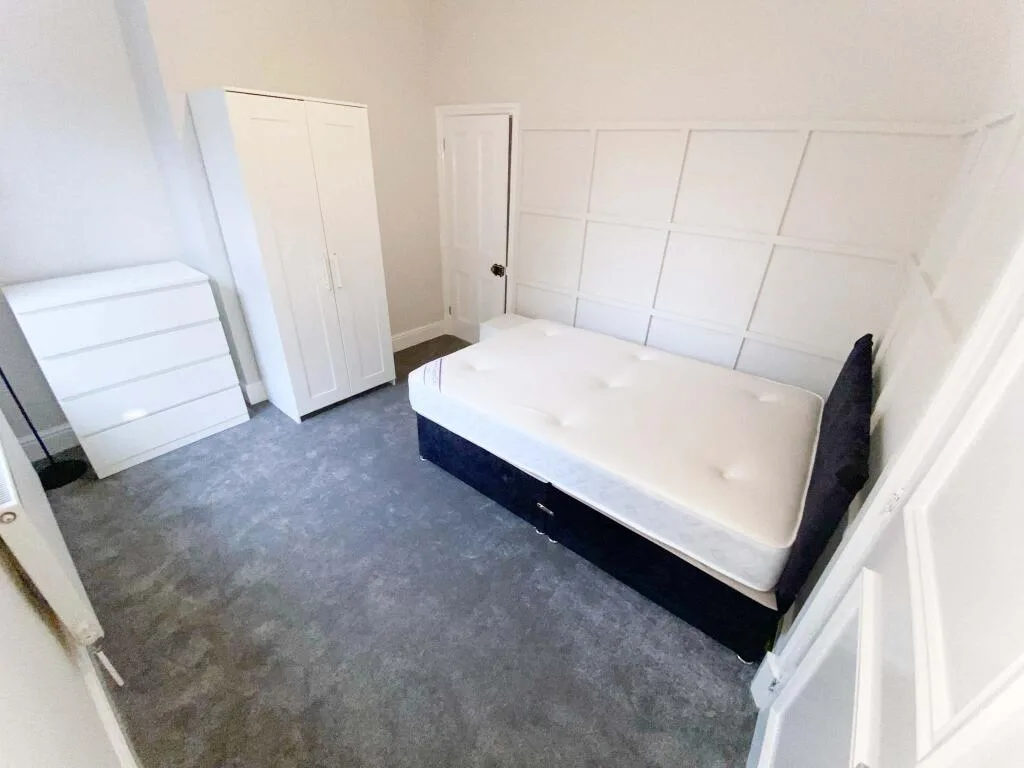 1 bedroom house share for rent