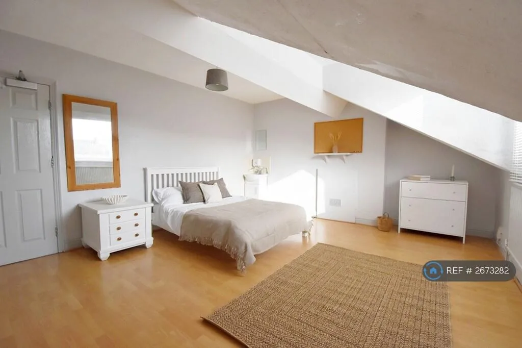 1 bedroom house share for rent