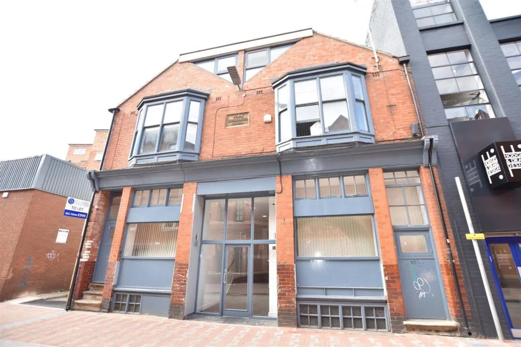 Studio flat for rent