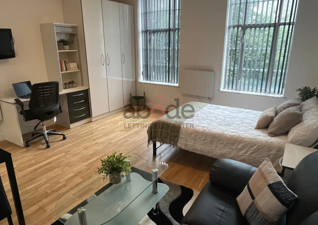 Studio flat for rent