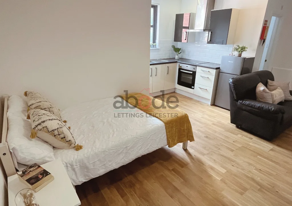 Studio flat for rent