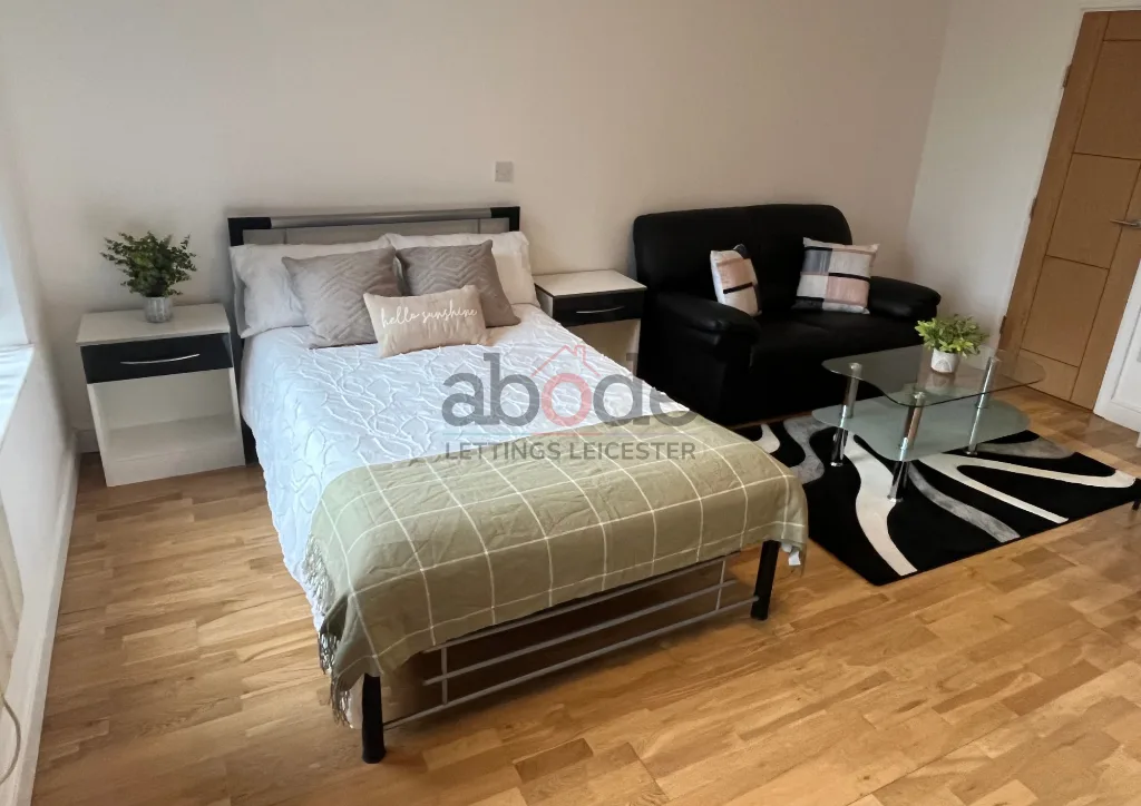 Studio flat for rent