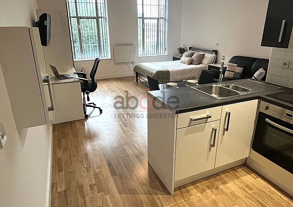 Studio flat for rent