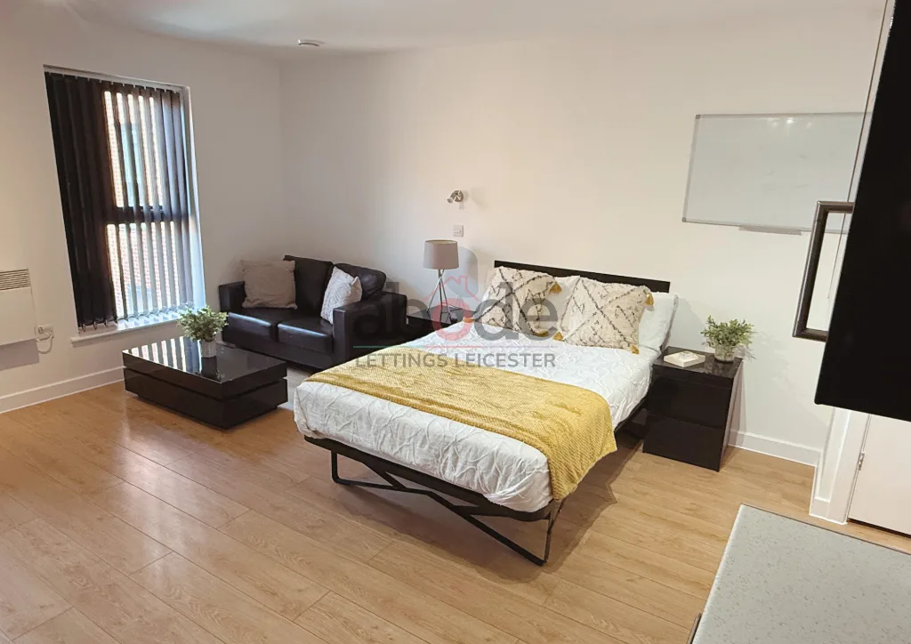Studio flat for rent