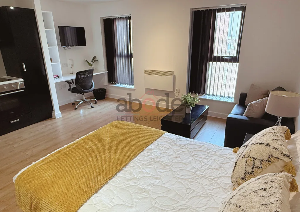 Studio flat for rent